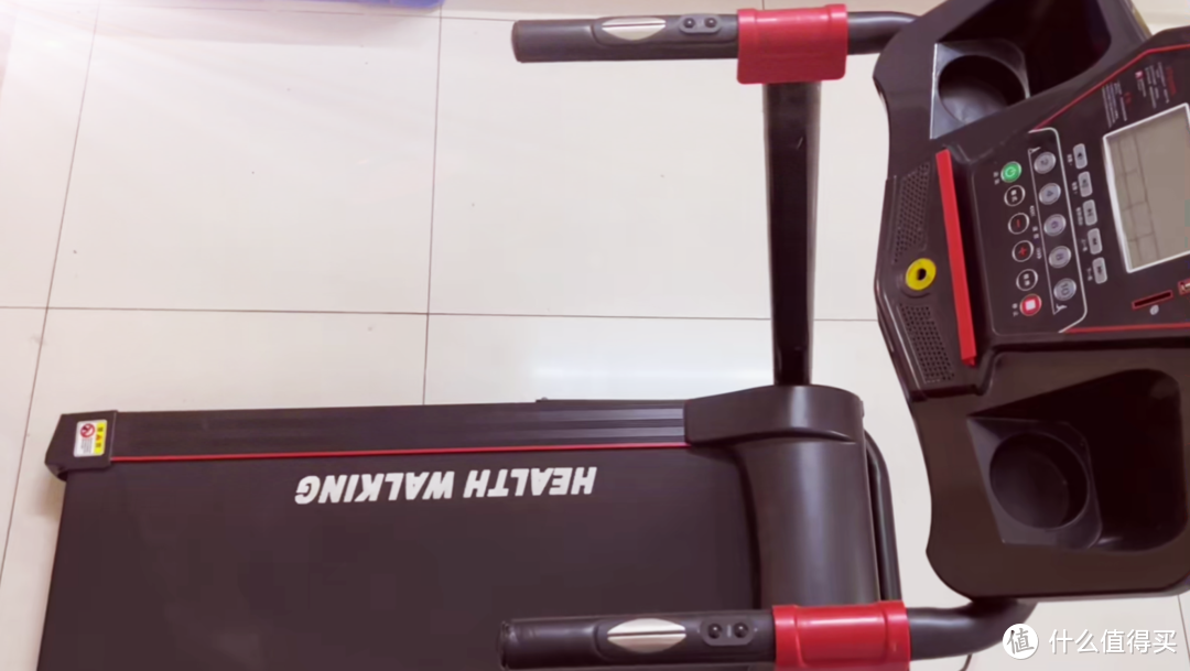 今天来晒晒我家的跑步机